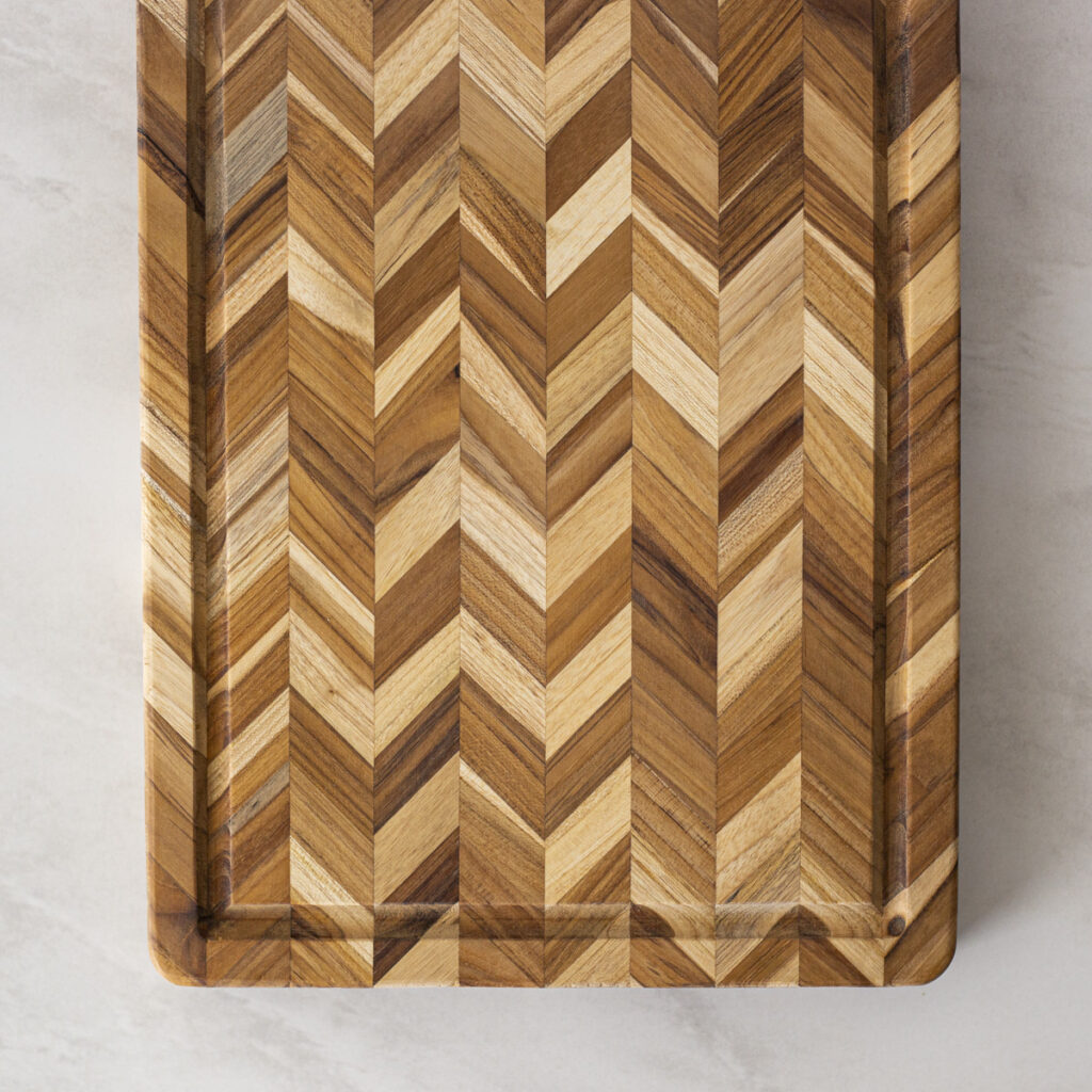 wood cutting board chevron pattern