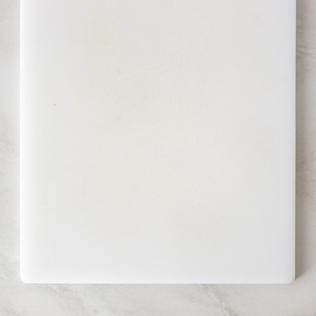 white plastic cutting board